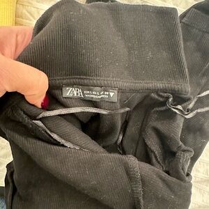 Zara Elegant Black Knit Sweater